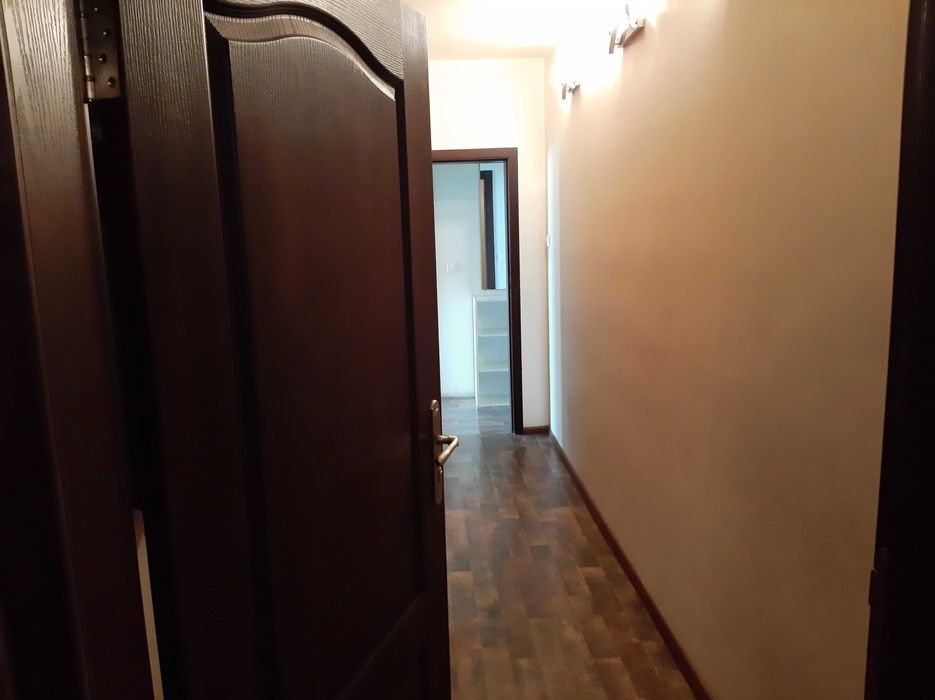 Продава се Тристаен апартамент в София, Люлин 7 - 96 кв.м за 2032 €/кв.м - Снимка #1