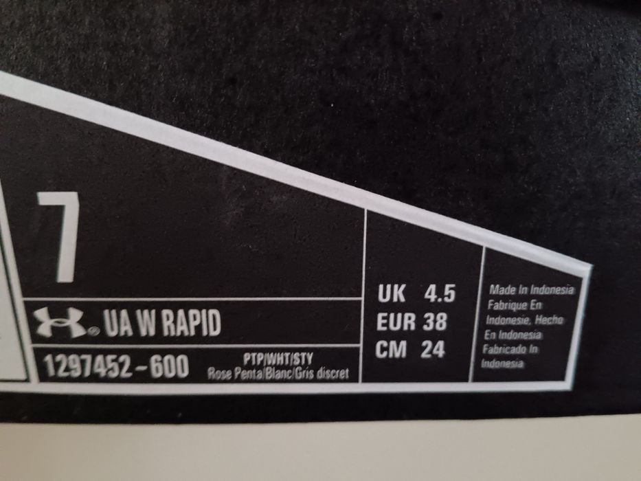 UNDER ARMOUR mărime 38