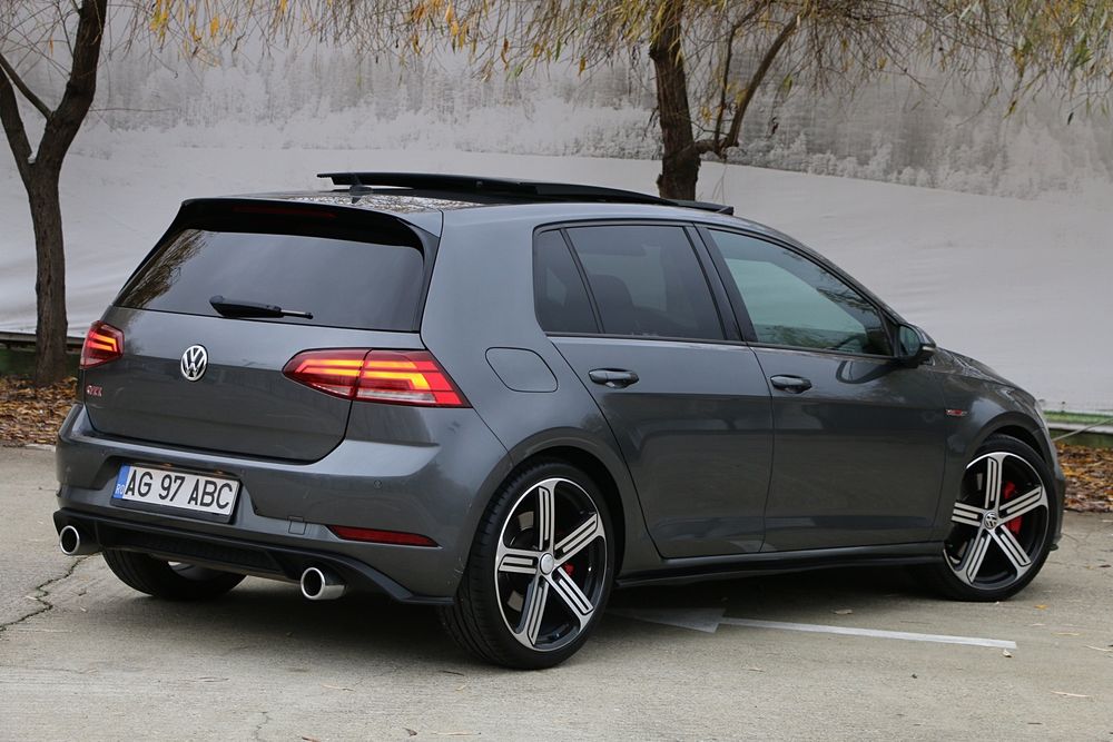 VW Golf 7.5-Facelift  GTi -245cp.Panoramic .cockpit