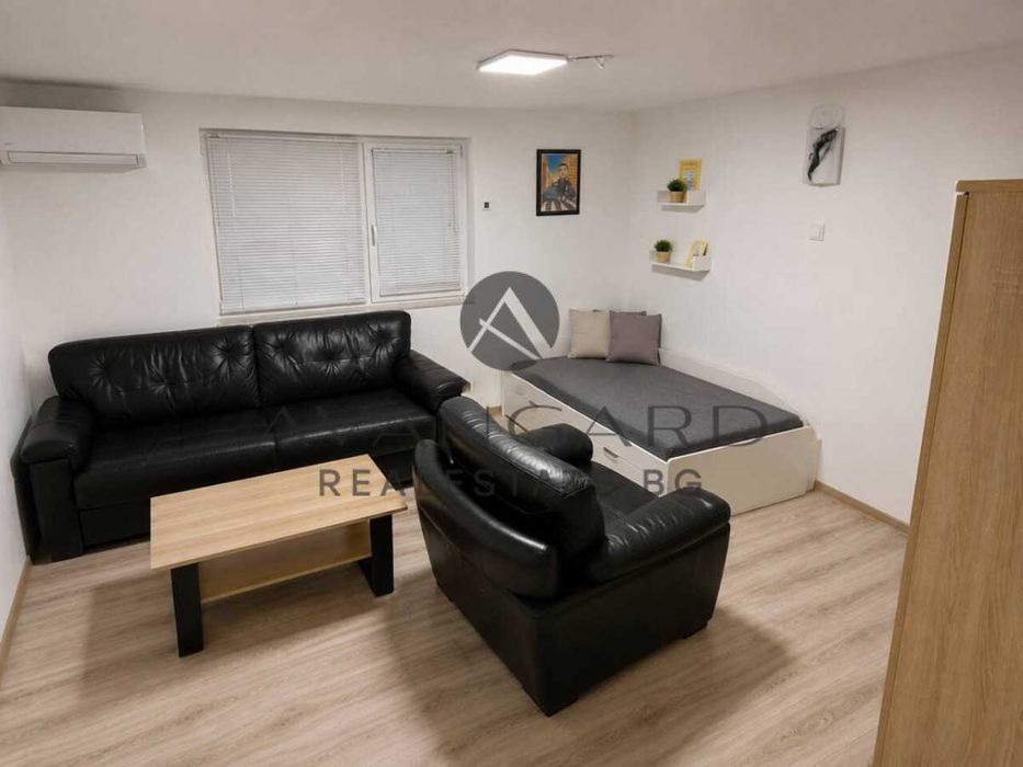 Продава се Четиристаен апартамент в Пловдив, Кършияка - 130 кв.м за 1593 €/кв.м - Снимка #1