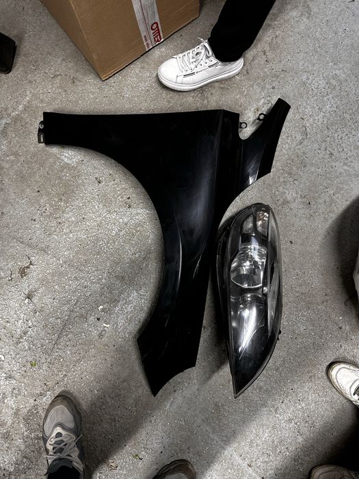aripă dreapta față volvo v 40.cod:31283327.