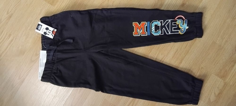 Set 2 pantaloni 4/6ani ,noi,cu etichetă