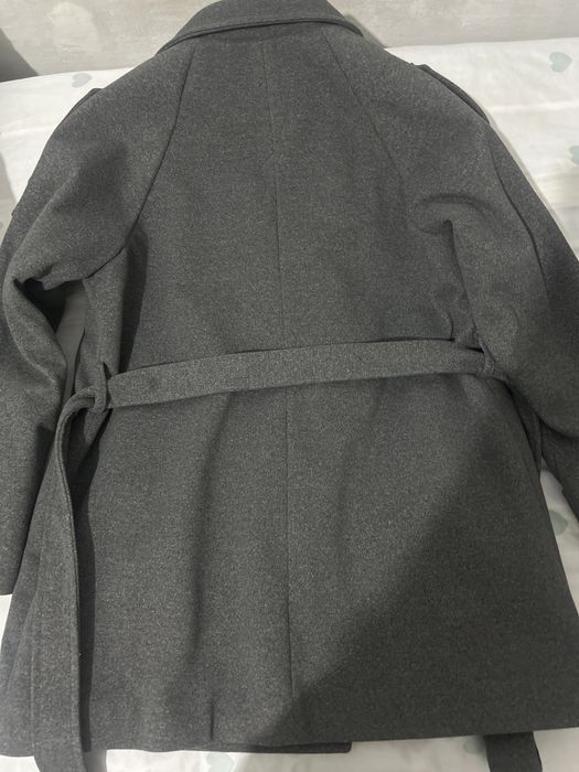 женское пальто..