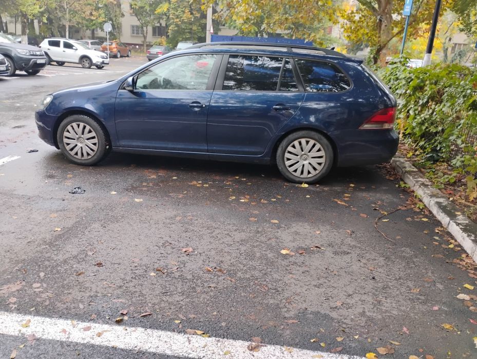 Volkswagen Golf 2010 diesel, 3.019 € — imagine 5