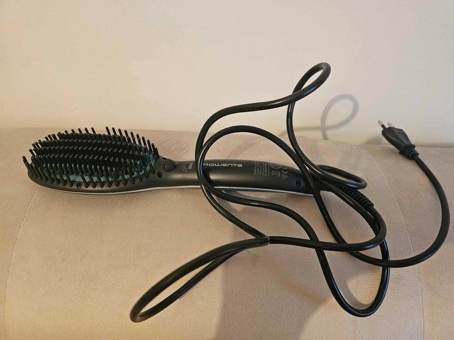 Perie Electrica De Indreptat Parul Rowenta - Model: CF5820F0