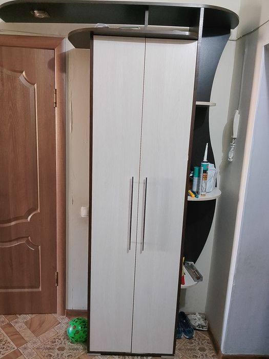 Шкаф для прихожей