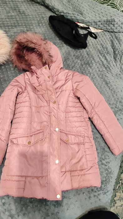 Теплая  куртка длинная для девочек размер 122
