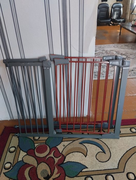 Барьер решетки для защиты детей от лесниц