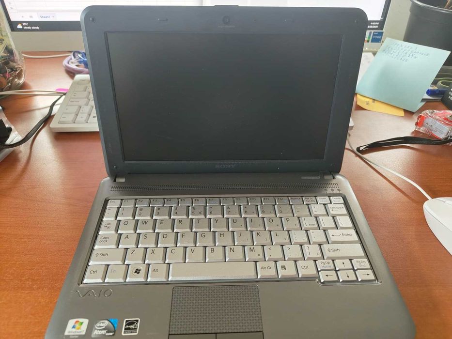 Laptop Sony Vaio PCG 21313M + geanta Targus