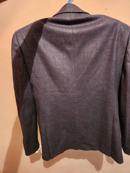 Продам костюм новый