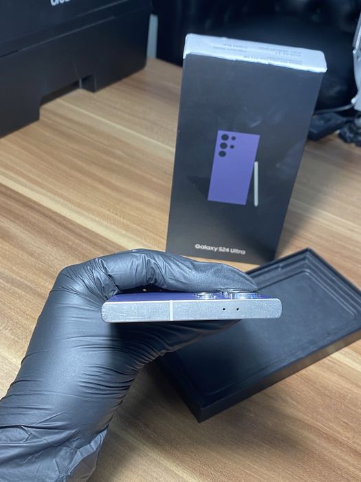 Samsung Galaxy s24 ultra • 512 GB • Titanium Violet