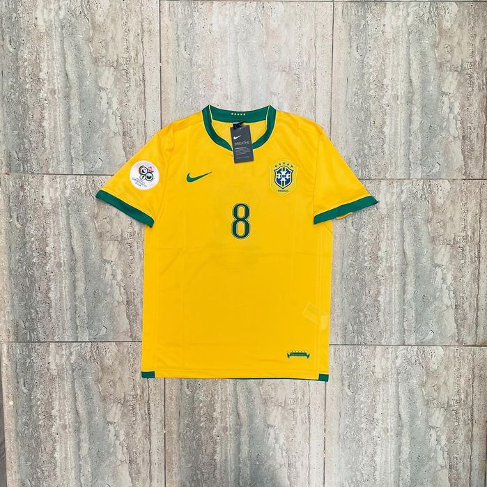 Продается ретро футбольные формы