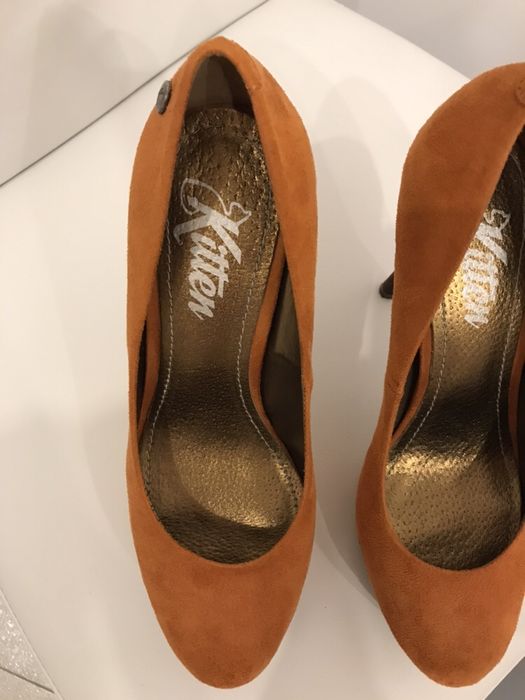 Pantofi Kitten de piele nr.38