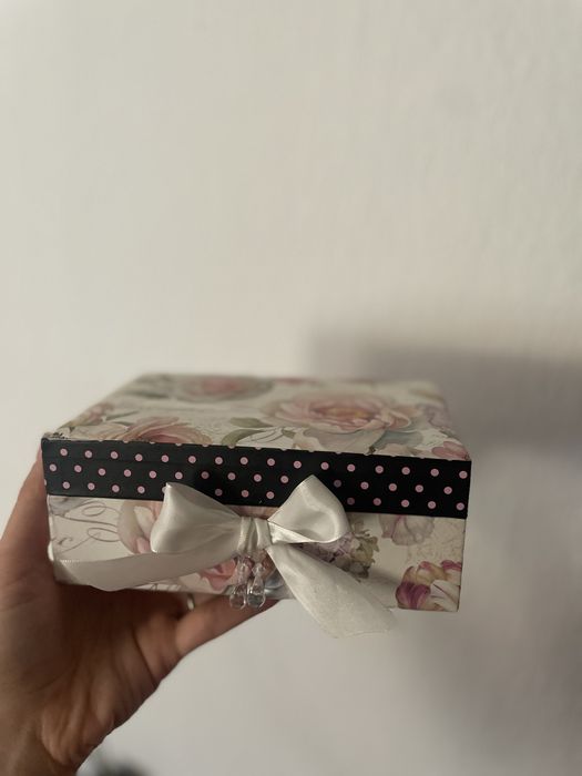 Красива кутия за бижута