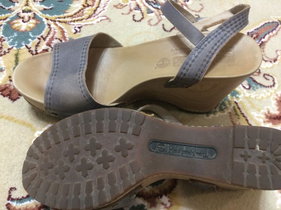 Босоножки летние