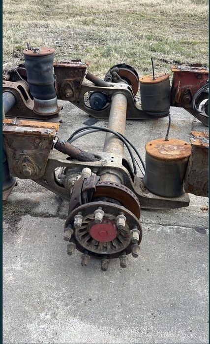 Запчасти на прицеп полуприцеп