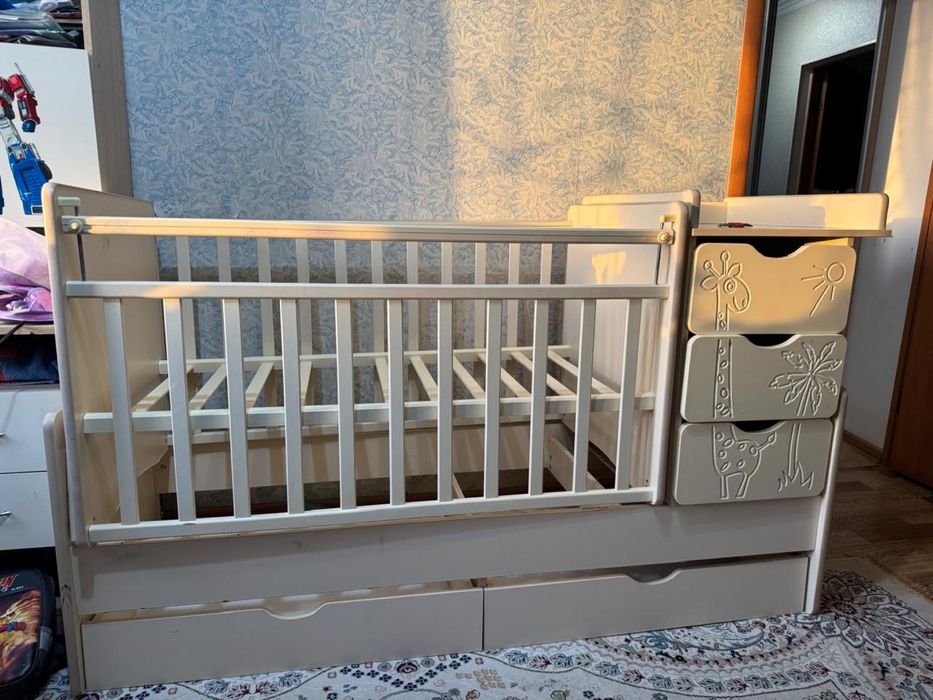 Детская кроватка