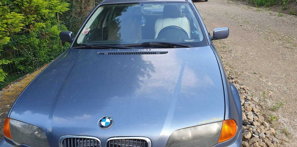 Vand BMW 316i E46, benzină, funcțional, acte în regulă – necesită tinichigerie