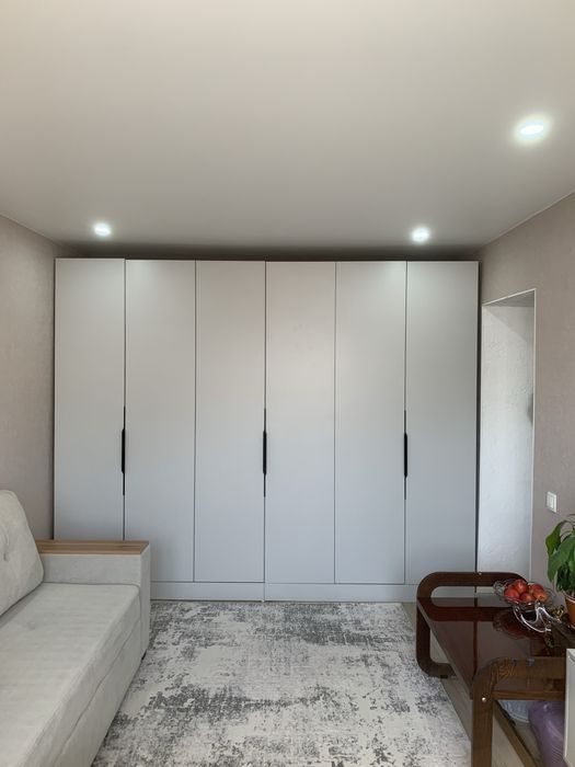 Продается своя 1 комнатная кв чиланзар 4 квартал 4 этаж