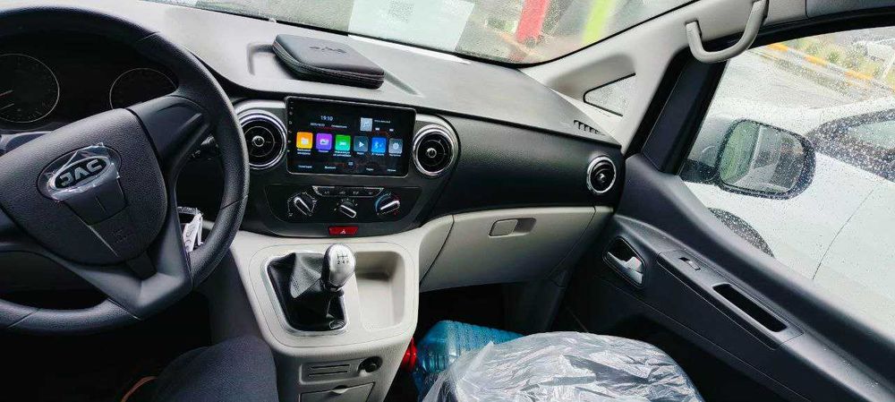 JAC M3 miniven salonda tayyor {prichesleniyam boladi }