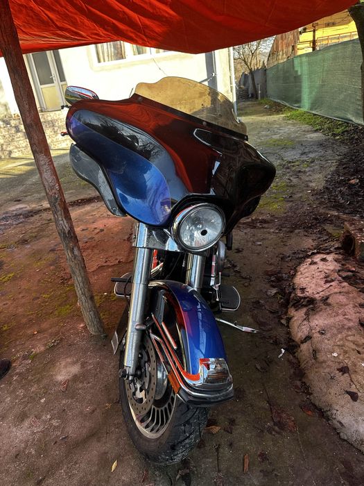 Motocicleta Harley-Davidson FLHTK limited edition