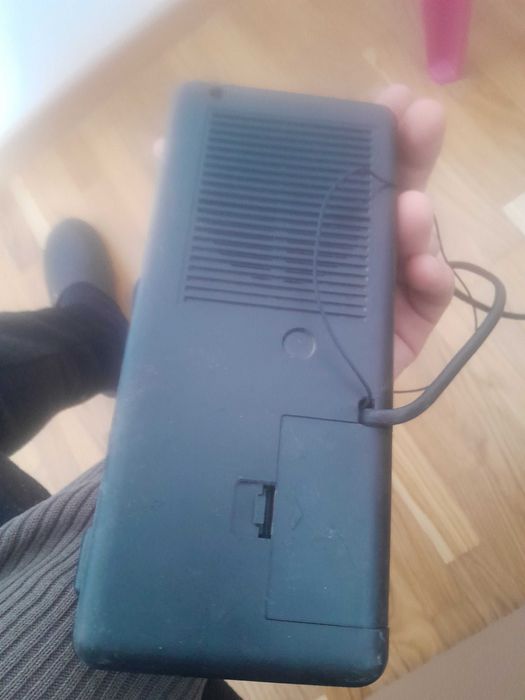 Radio cu ceas  si alarma