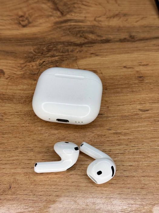 Наушники Airpods 4