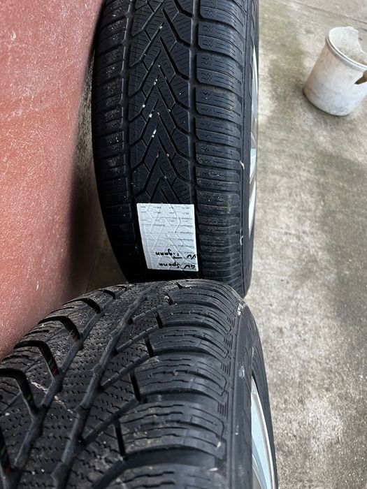 Set 4 roti cu anvelope de iarna Volkswagen Tiguan 215/65 R 16