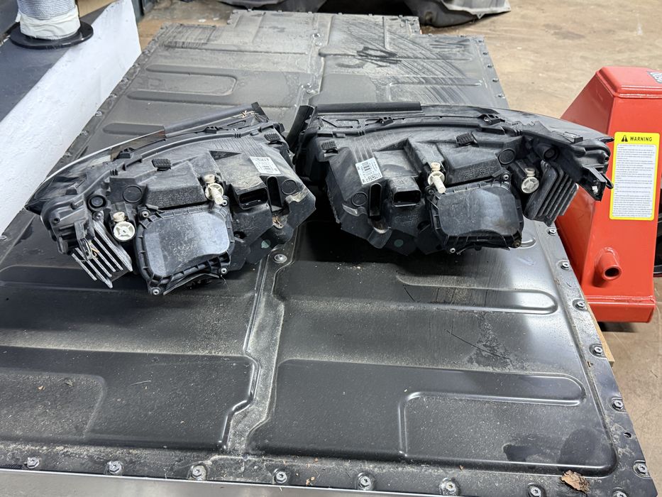 Десен фар LCi Adaptive LED за BMW I3 БМВ И3