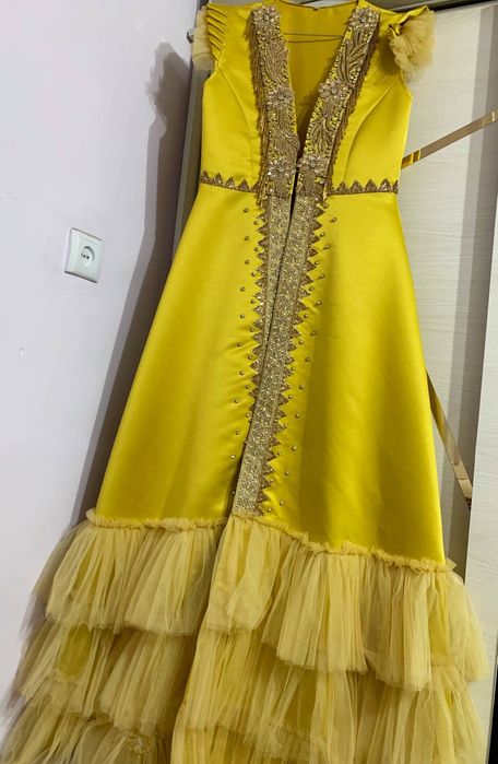 Ansambil fata Diadema