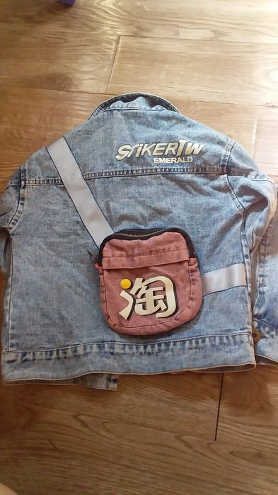 Продается джинсовая курточка