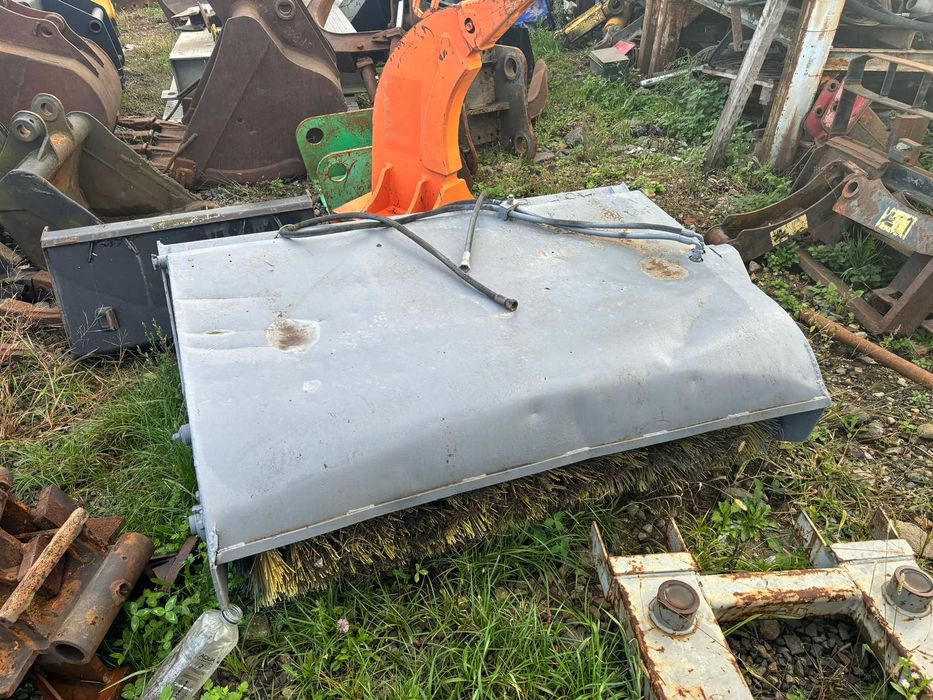 Maturi stradale pentru Miniincarcatorare si buldoexcavatoare