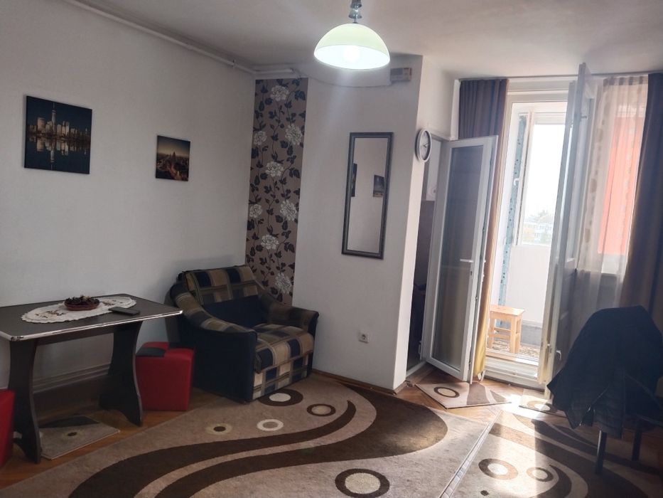 Garsoniera de inchiriat