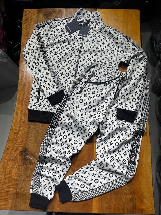 Trening set sau separat