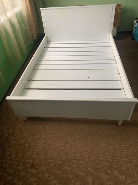 Pat de dormitor ieftin