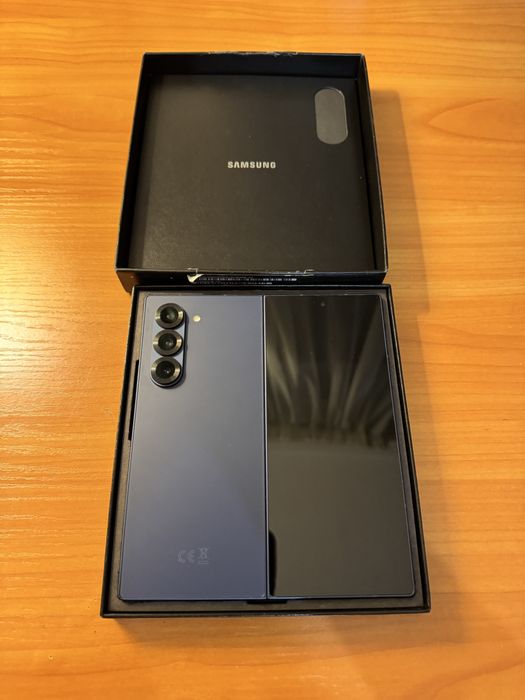 Samsung Galaxy Z Fold6 1TB navy blue