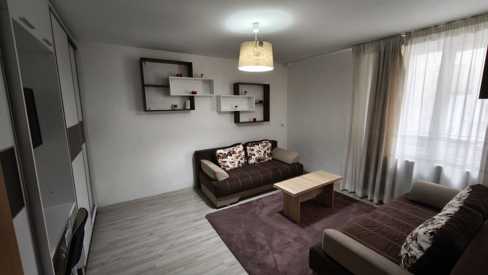 Închiriez garsonieră zona Dacia, 28 mp, centrală termică, utilată complet modern