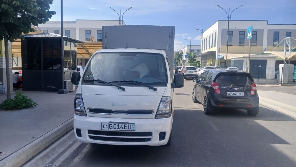 Kia Bongo 2023 sotiladi
