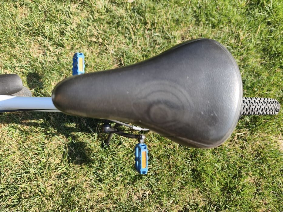 Vând bicicletă 16"