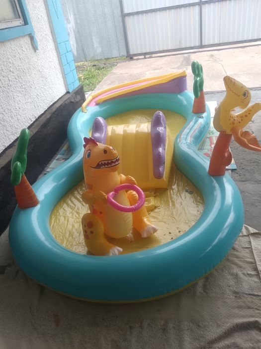 Продаётся детский бассейн, б/у