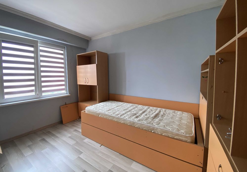 3-стаен, Чародейка, 300-те, направен