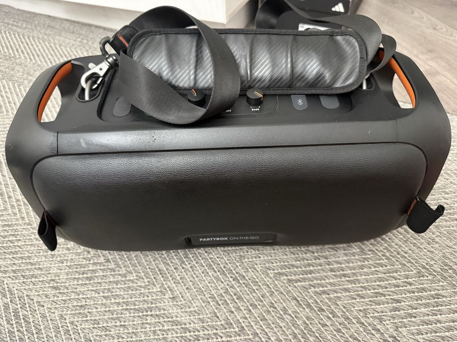 Jbl partybox on-the-go