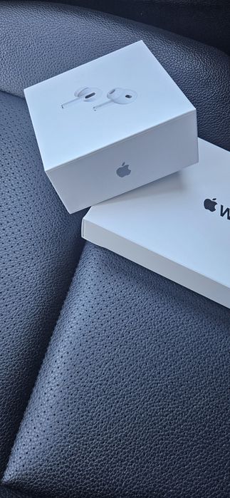 Прпдавам  часовник и слушалки на APPLEE