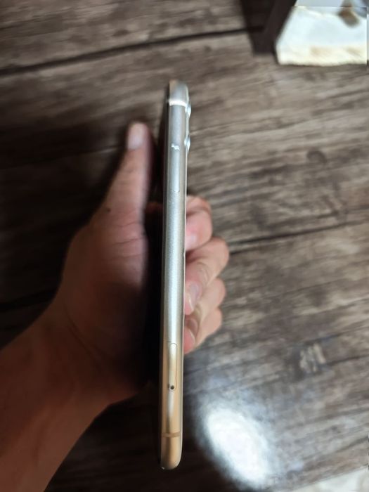 Iphone 11 edial xolatda