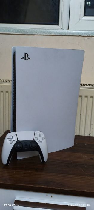 PlayStation 5 почти новый