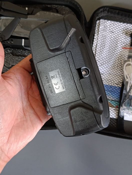 Квадрокоптер E99 Pro (дрон) новый