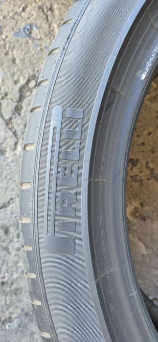 4 anvelope vara Pirelli,fata 255/40/20,spate 285/35/20.Pretul este pe bucata.