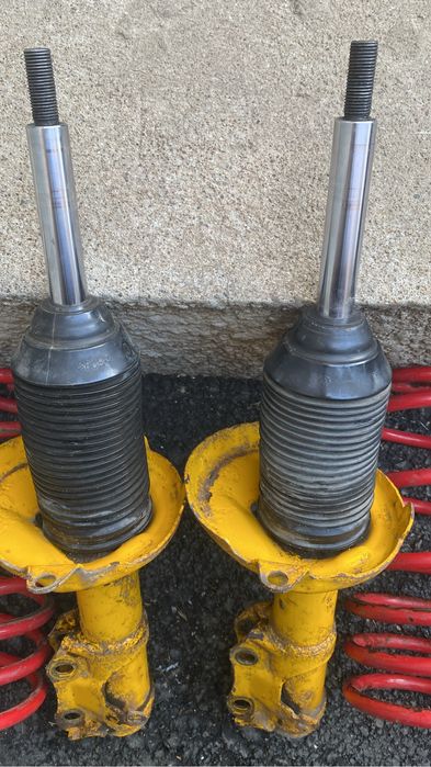 Продам стойки -50 на гольф 3 пассат б3