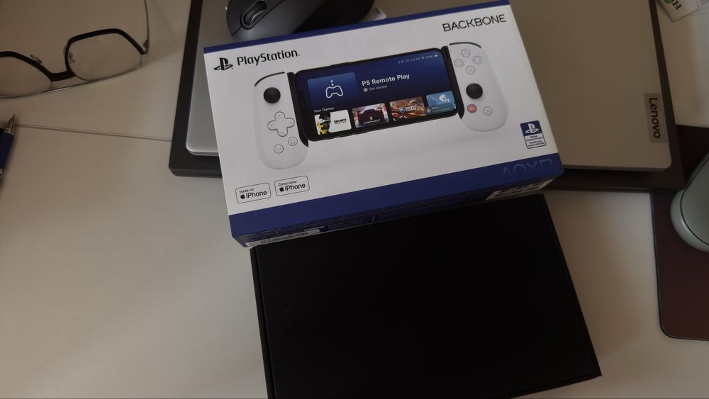 Срочно продам джойстик Backbone One PlayStation Edition