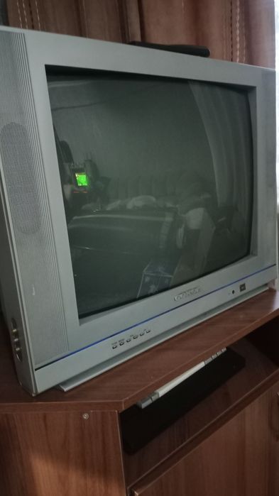Отдам даром телевизор